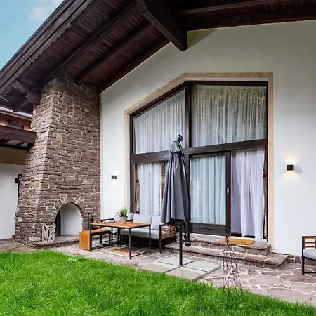 Ana Apartmán